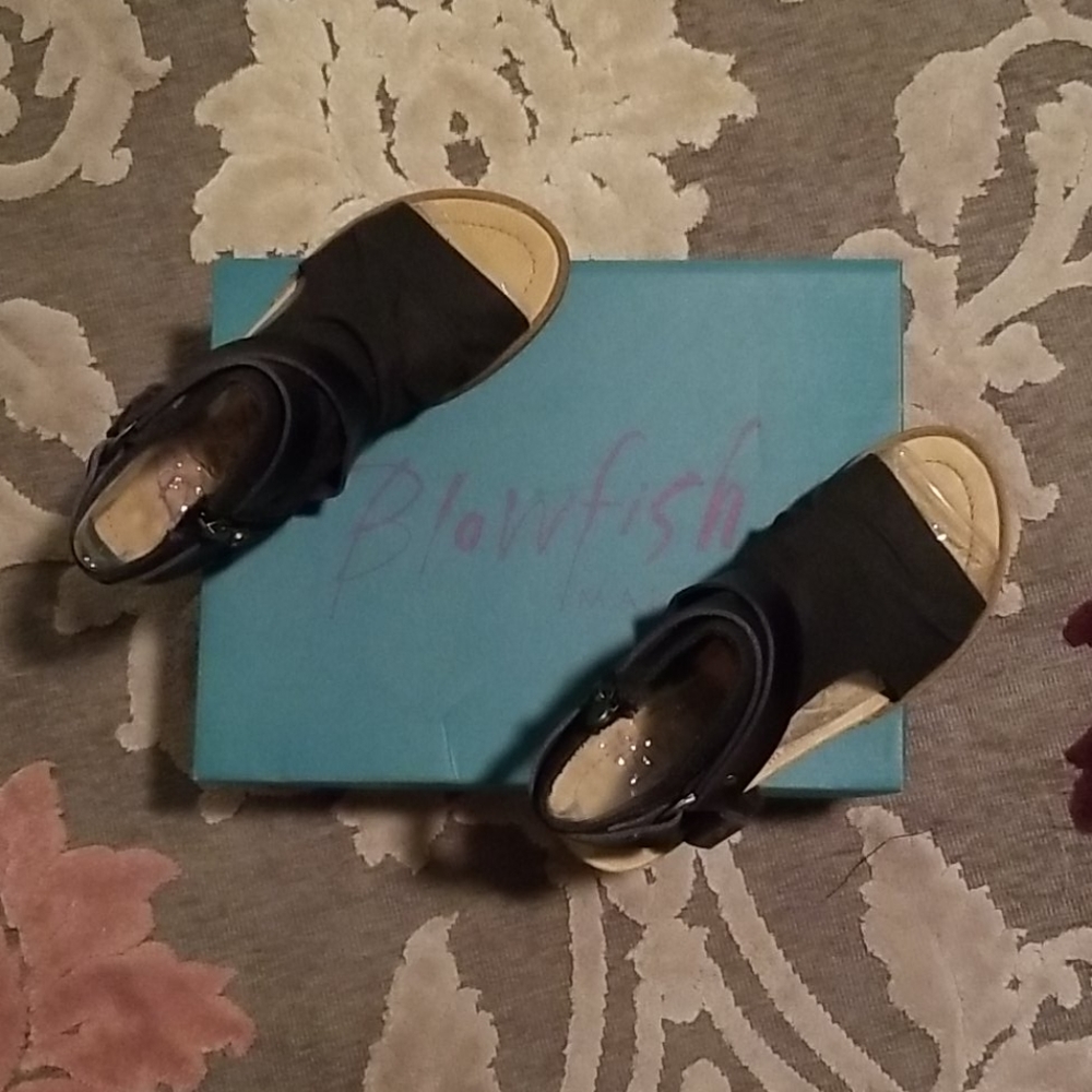 Black Rancher Canvas/Leather Buckle zipper sandal